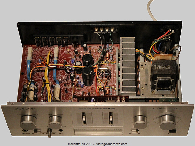 Marantz PM 200 Details